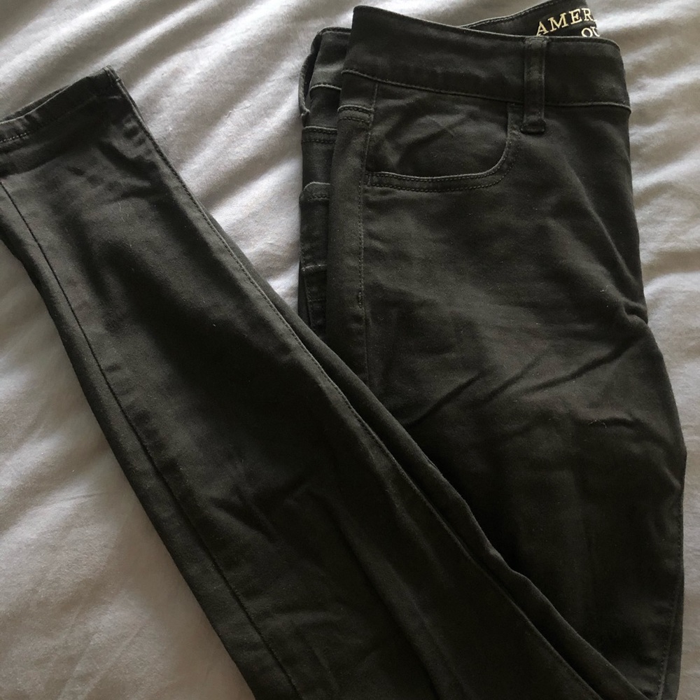 American Eagle Mid-Rise Jeggings